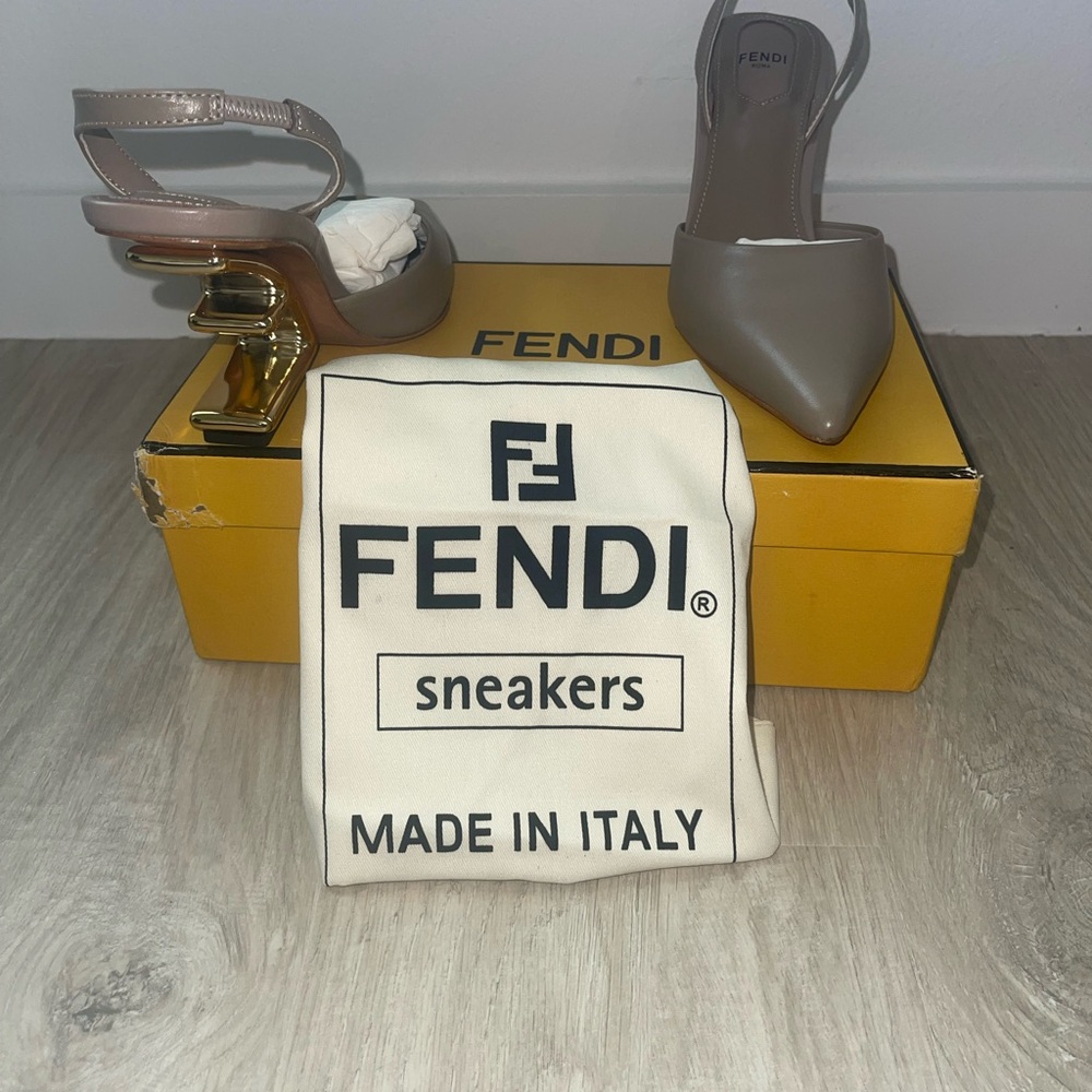 Fendi - Picture 10 of 12